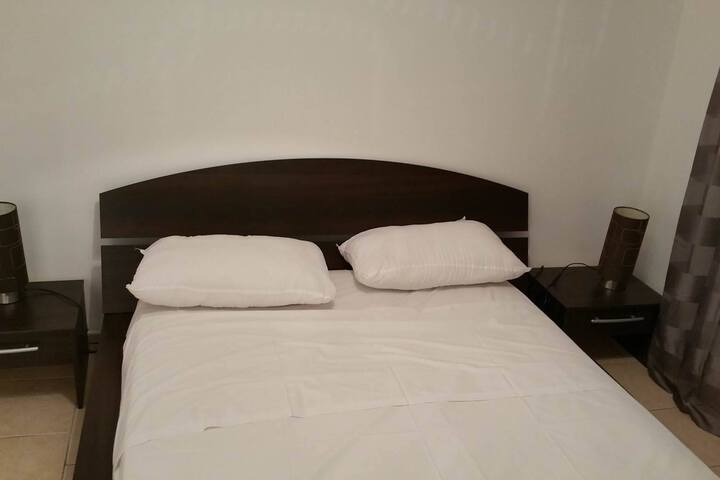 Room 51 of 62