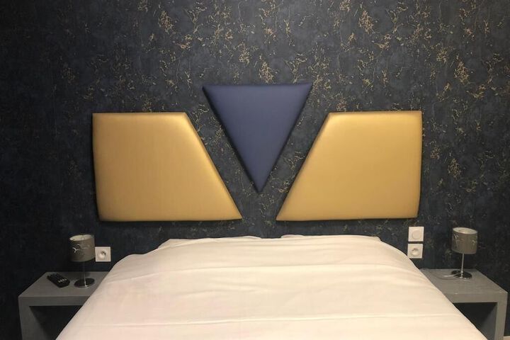 Room 4 of 28
