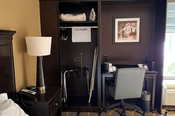 Room 18 of 32