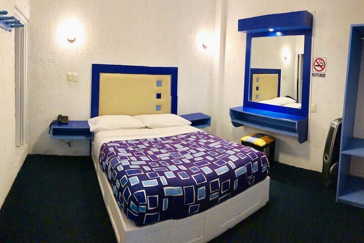 Room 22 of 42