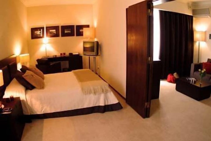 Room 9 of 63