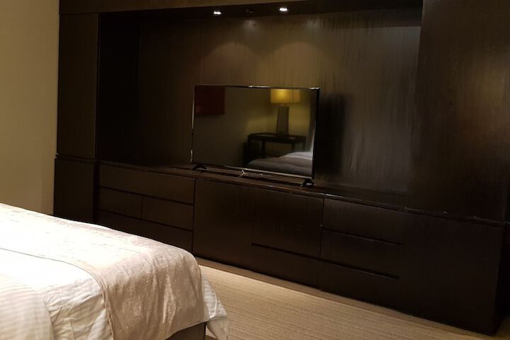 Room 17 of 61