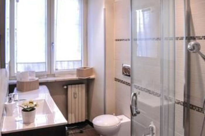 Room 2 of 12