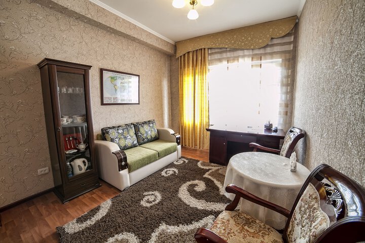 Room 17 of 40