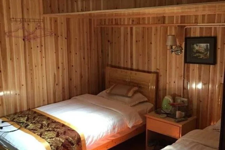 Room 3 of 11