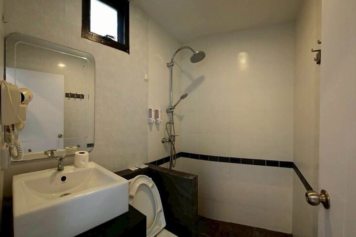 Room 74 of 92