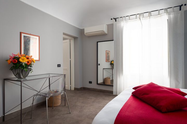 Room 27 of 95