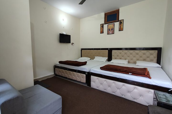 Room 13 of 41