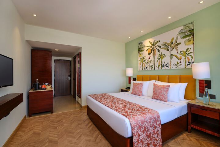 Room 10 of 65