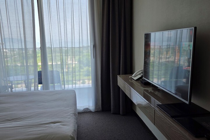 Room 38 of 40