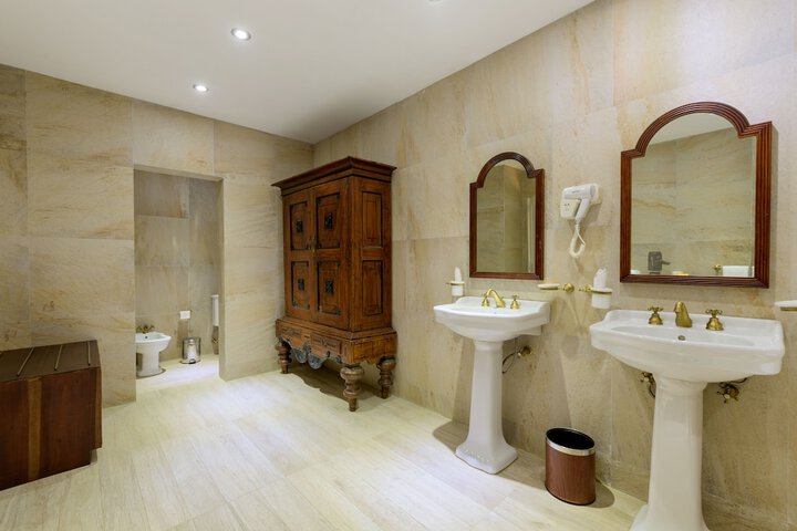 Bathroom Interior Photo