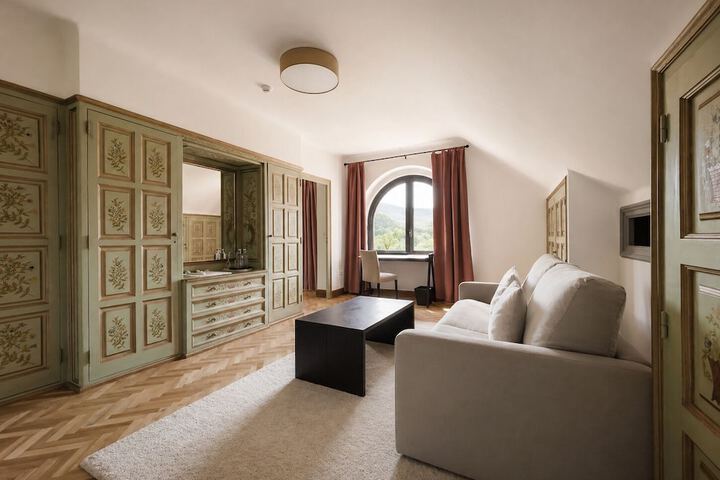 Room 15 of 40