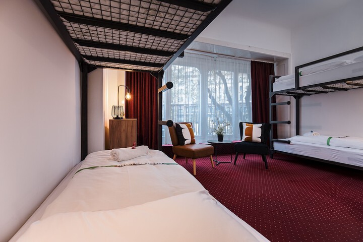 Room 15 of 49