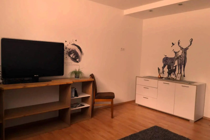 Room 2 of 11