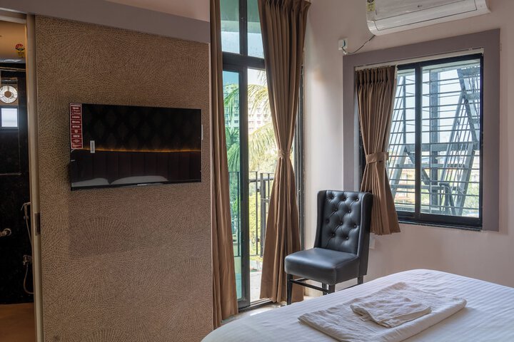 Room 17 of 39