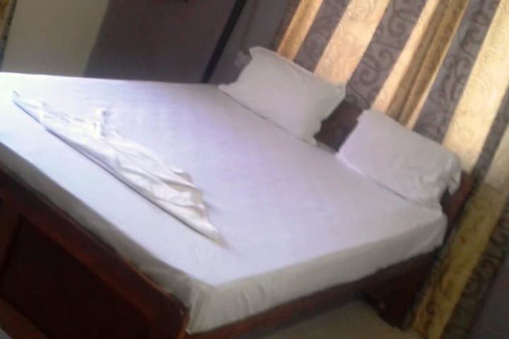 Room 15 of 15