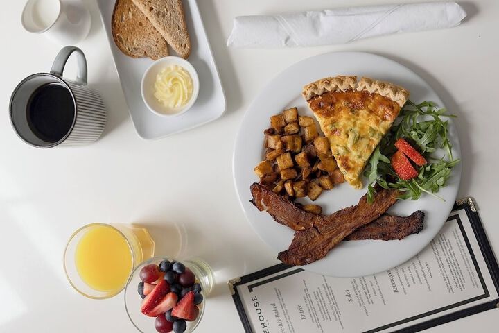 Breakfast/Coffee Service 50 of 71