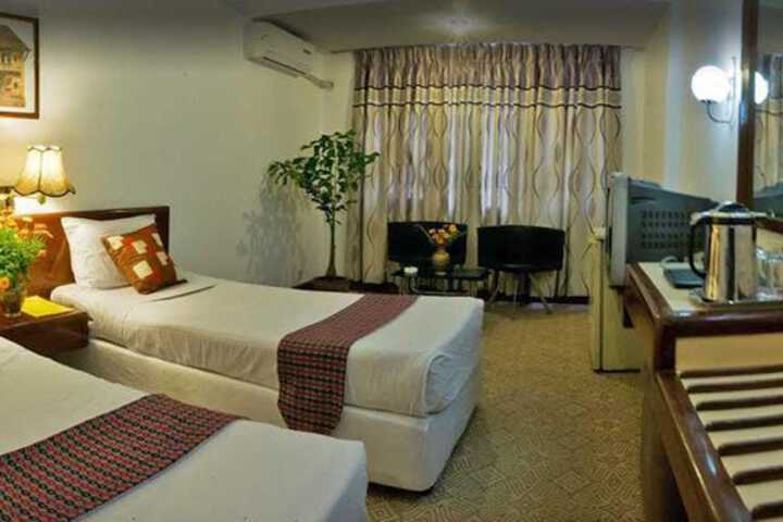 Room 15 of 24