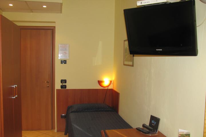 Room 10 of 47