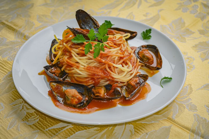 Dining 62 of 76