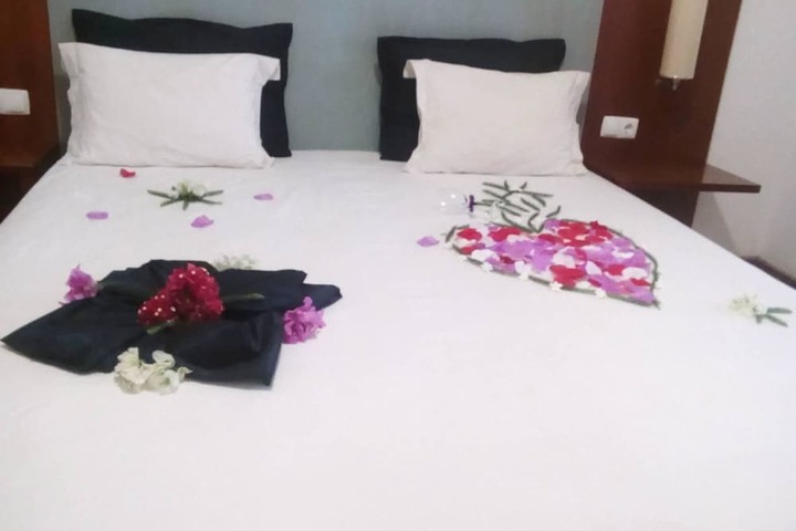 Room 3 of 33