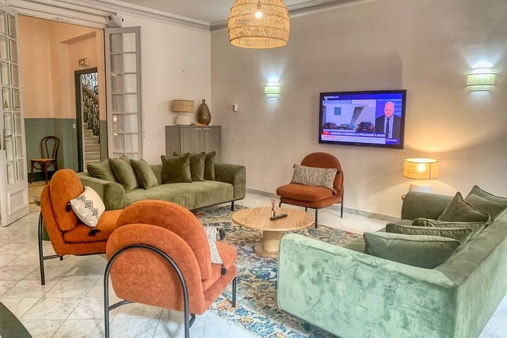Guest Lobby
