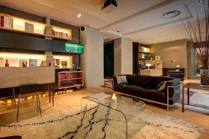 Lobby Entry