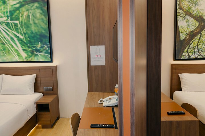 Room 45 of 74