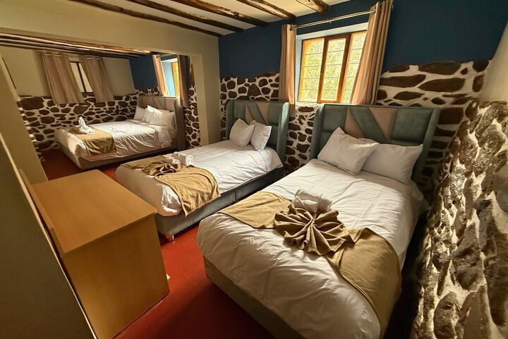 Room 38 of 100