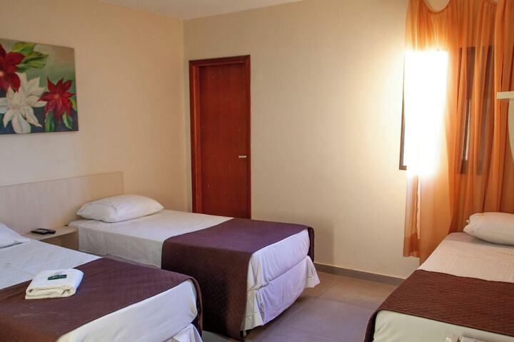 Room 9 of 18