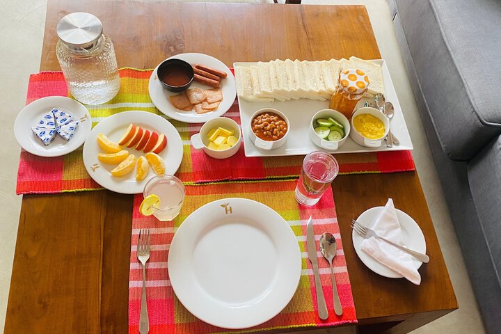 Breakfast/Coffee Service 22 of 32