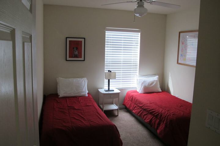 Room 8 of 38