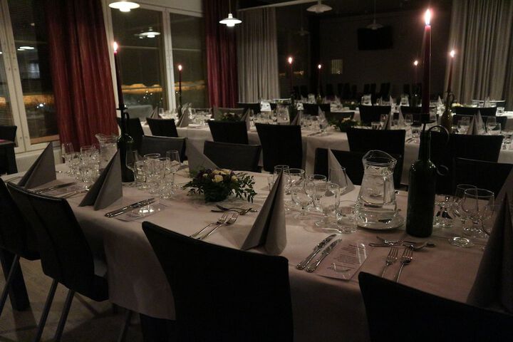 Dining 55 of 87