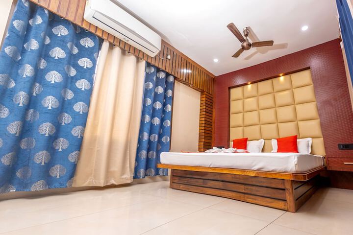 Room 12 of 55