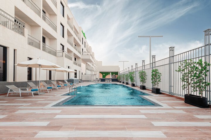 Pool 37 of 80