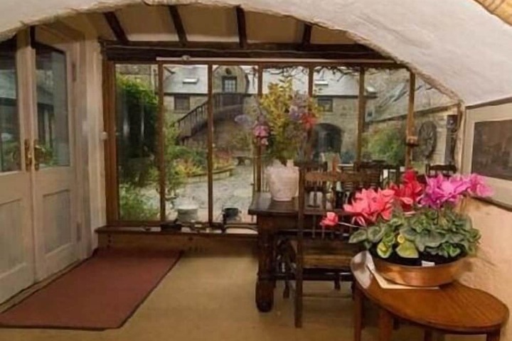 Lobby Entry