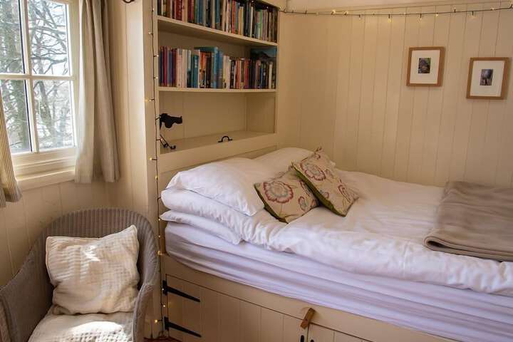 Room 18 of 49