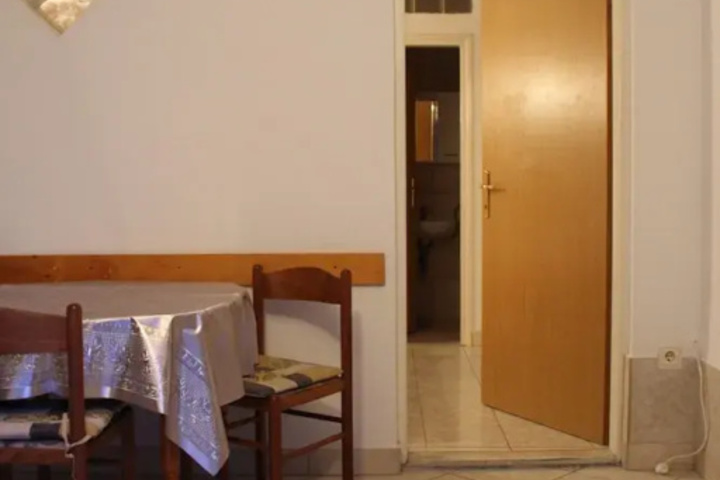 Dining 10 of 10