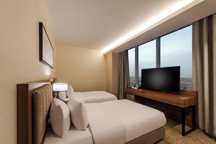 Room 22 of 50