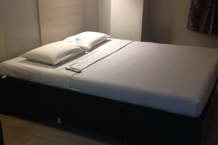 Room 10 of 94