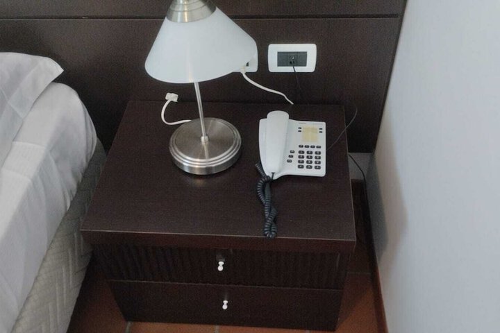 Room 6 of 24