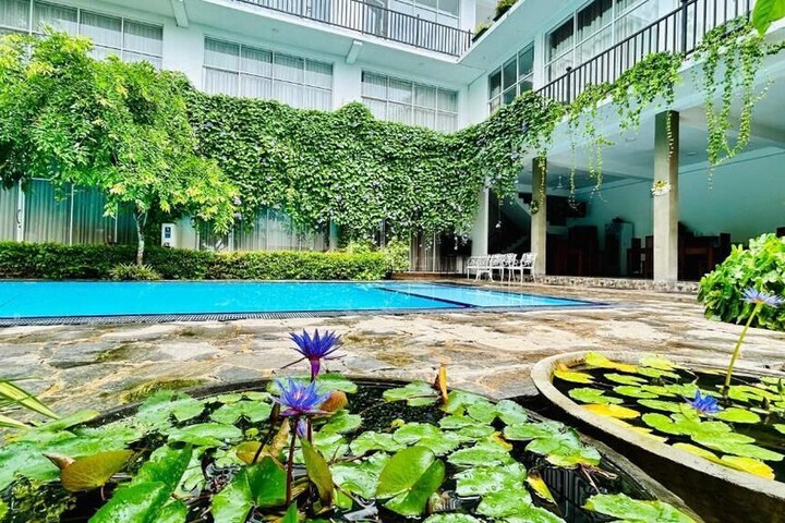 Hotel 13 of 16