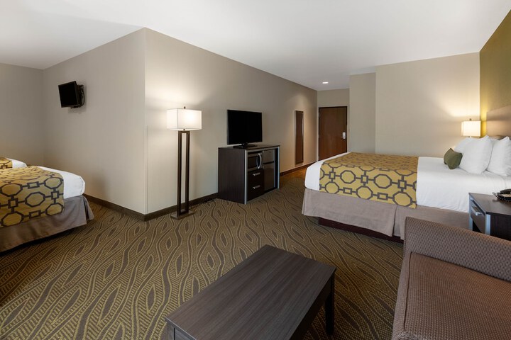 1 King Bed (20 of 24)