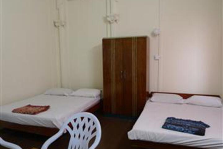 Room 2 of 5