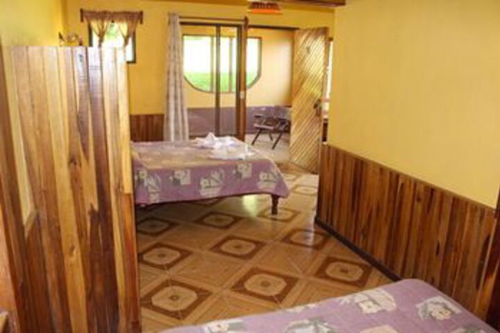 Room 9 of 20