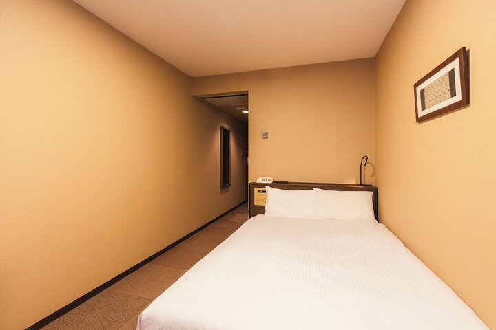 Room 17 of 44
