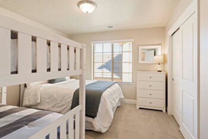 Room 37 of 48