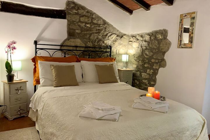 Room 5 of 25