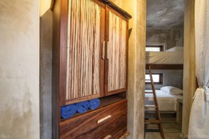 Room 34 of 55