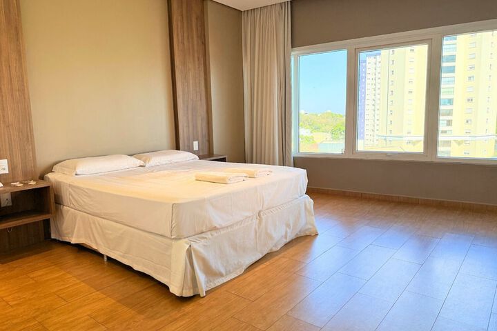 Room 43 of 79